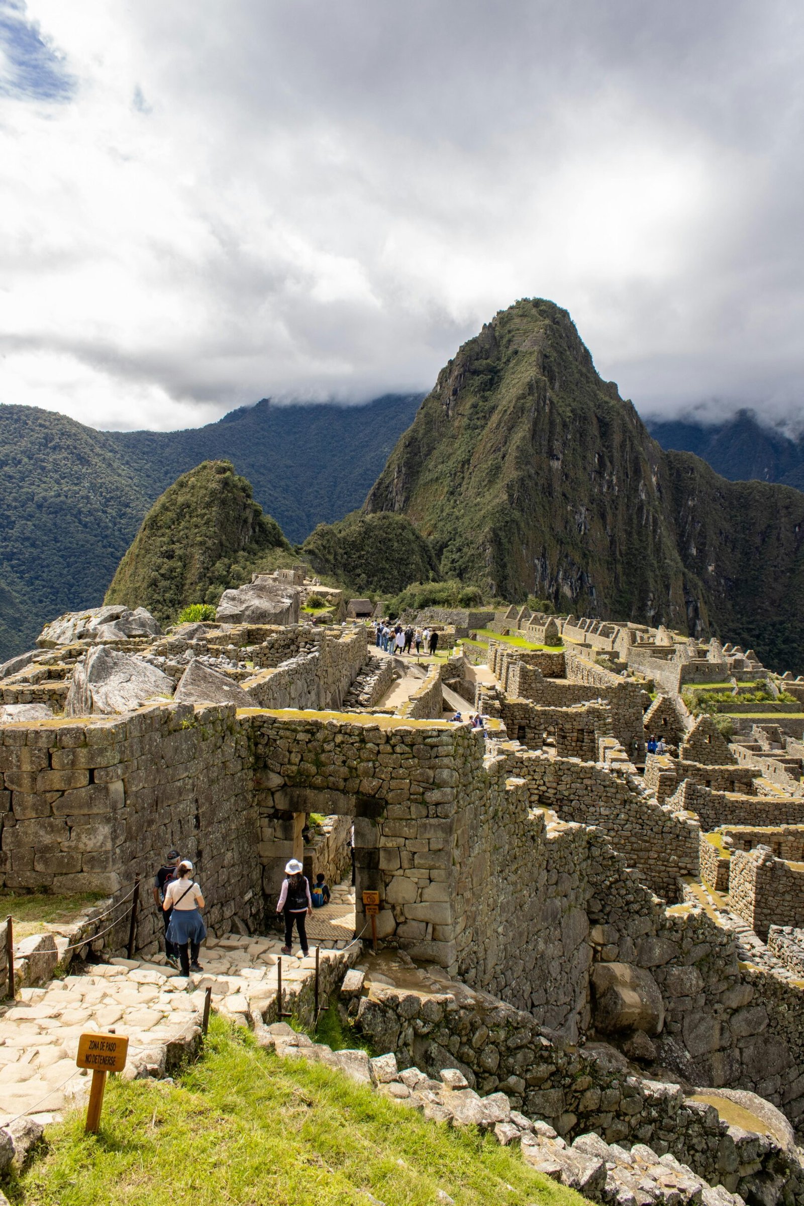 pexels-anyela-malaga-341169564-32682004